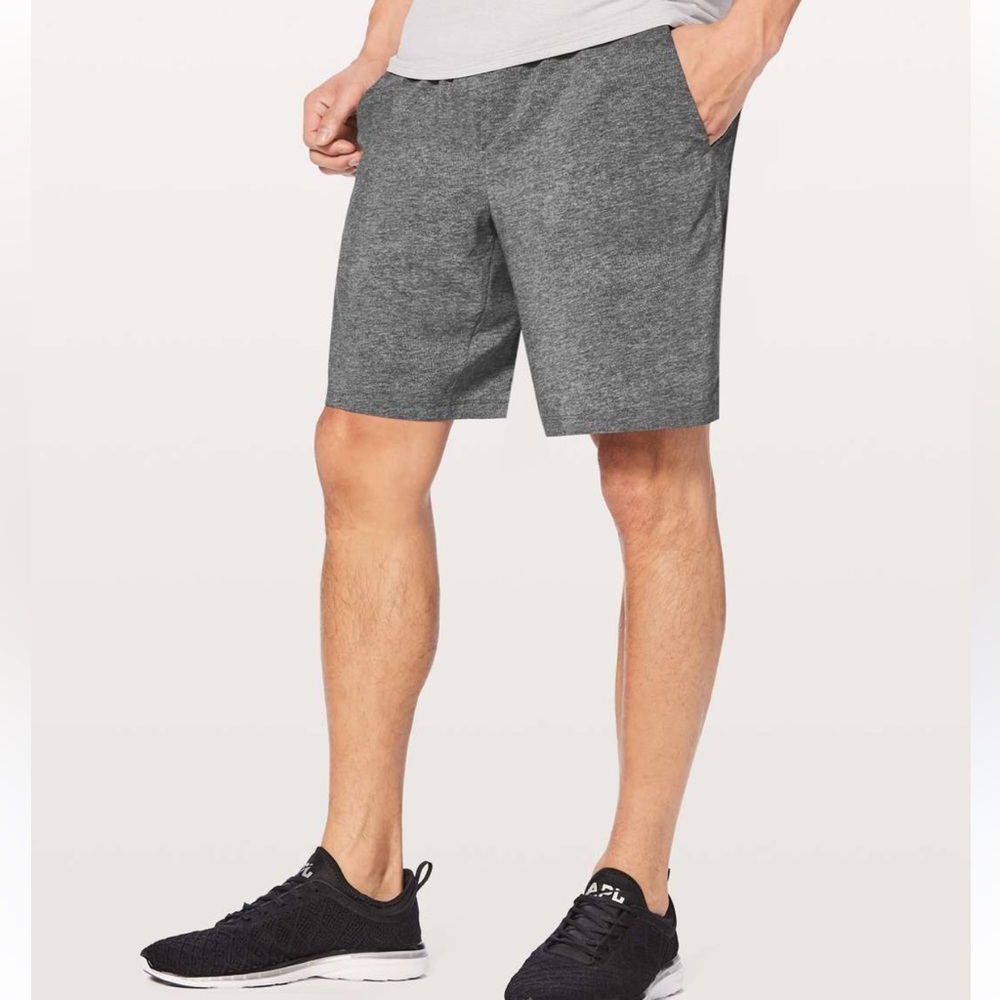 Lululemon Pace Breaker shorts gray size M 9” lined price firm!